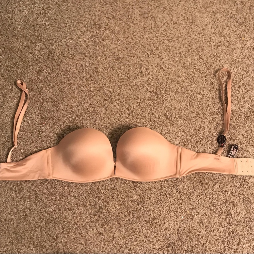 VS nude Bombshell Bra size 34C